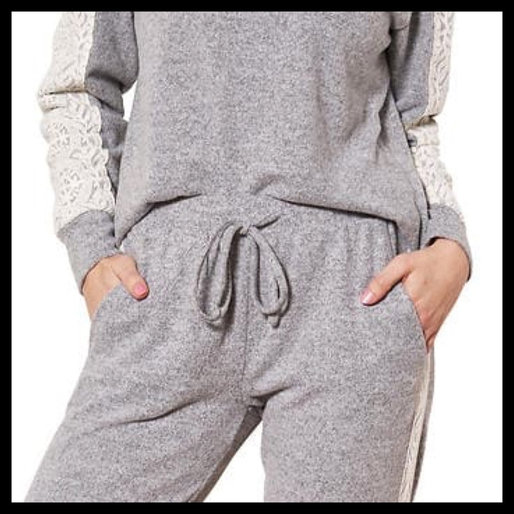 Flora Nikrooz 2 Piece Long Sleeve Lounge Set - Picture 5 of 6
